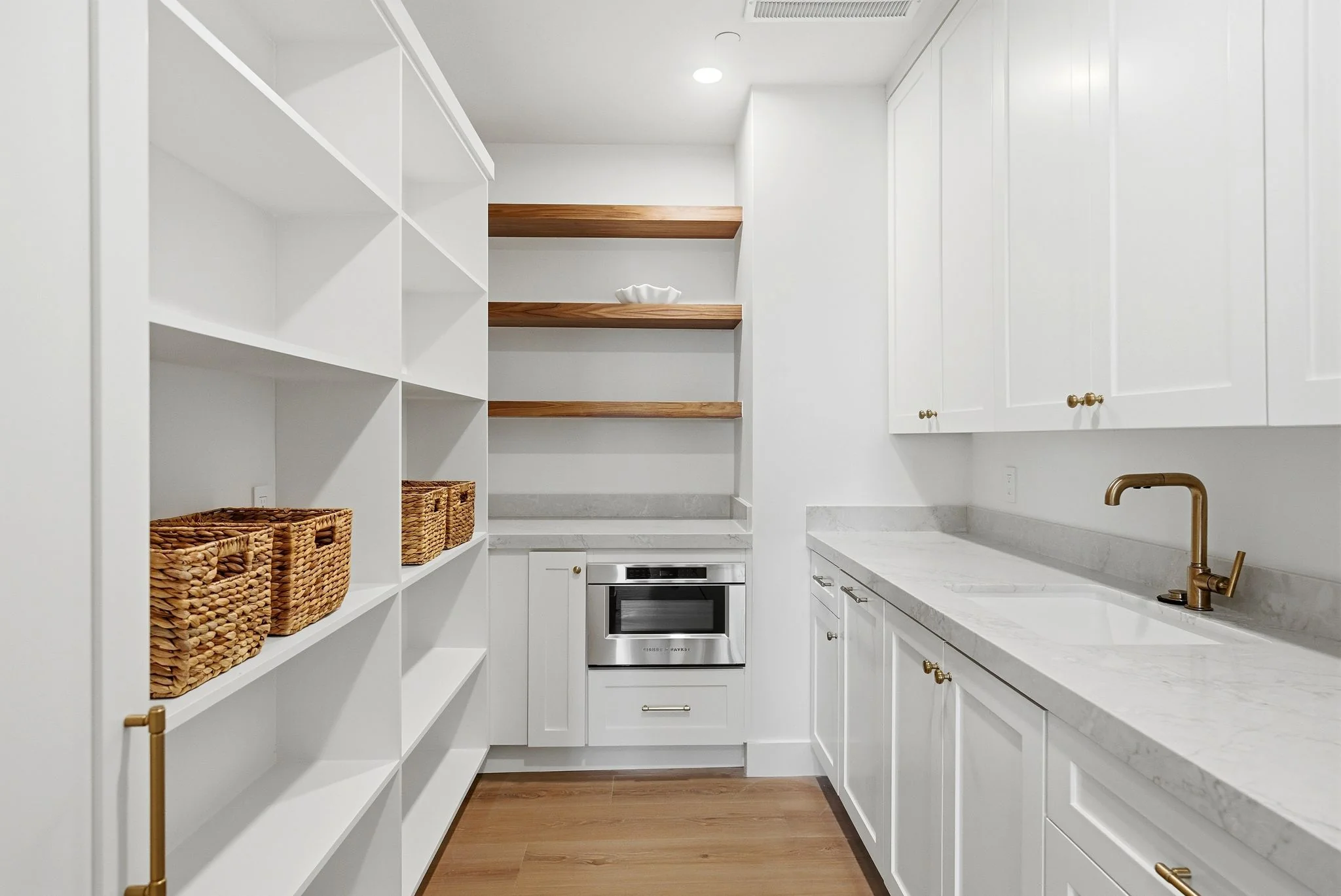 Kitchen island detail at Mountain View Commons